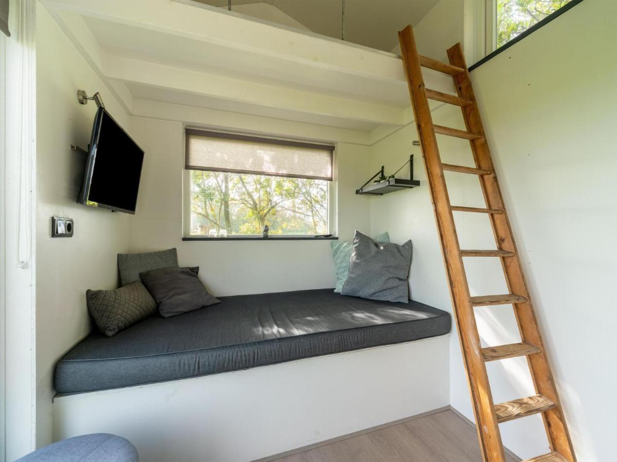 Holiday Home In Burgerbrug Near The Beach Exterior photo