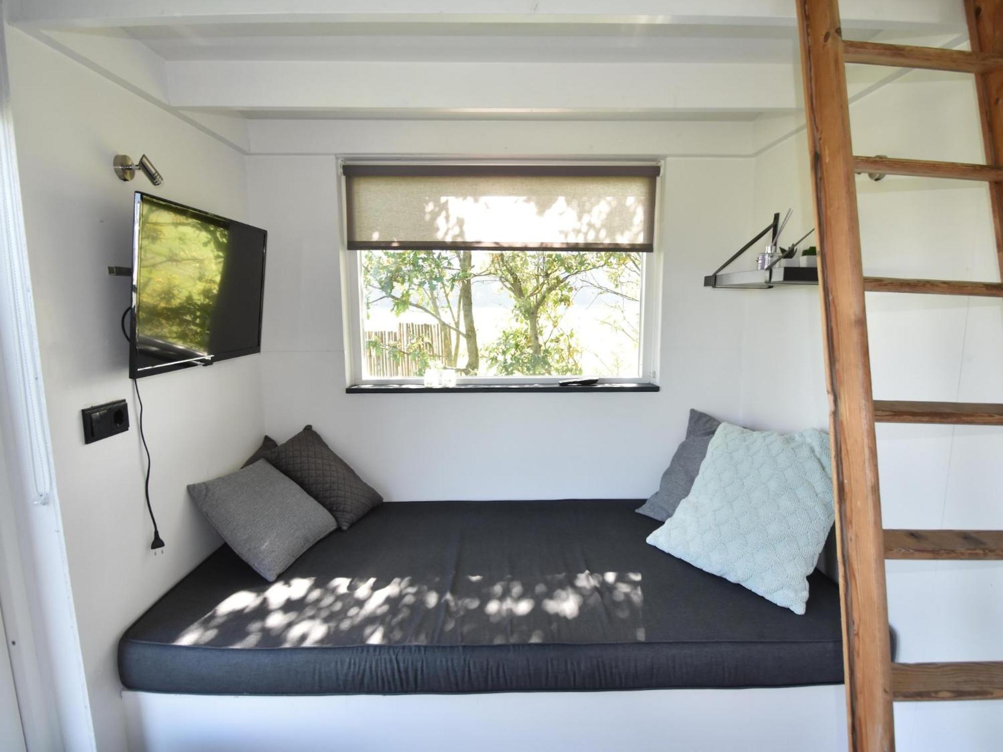 Holiday Home In Burgerbrug Near The Beach Exterior photo